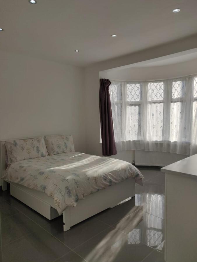 Stunning Double In Harrow Wembley - Khoob House Homestay London